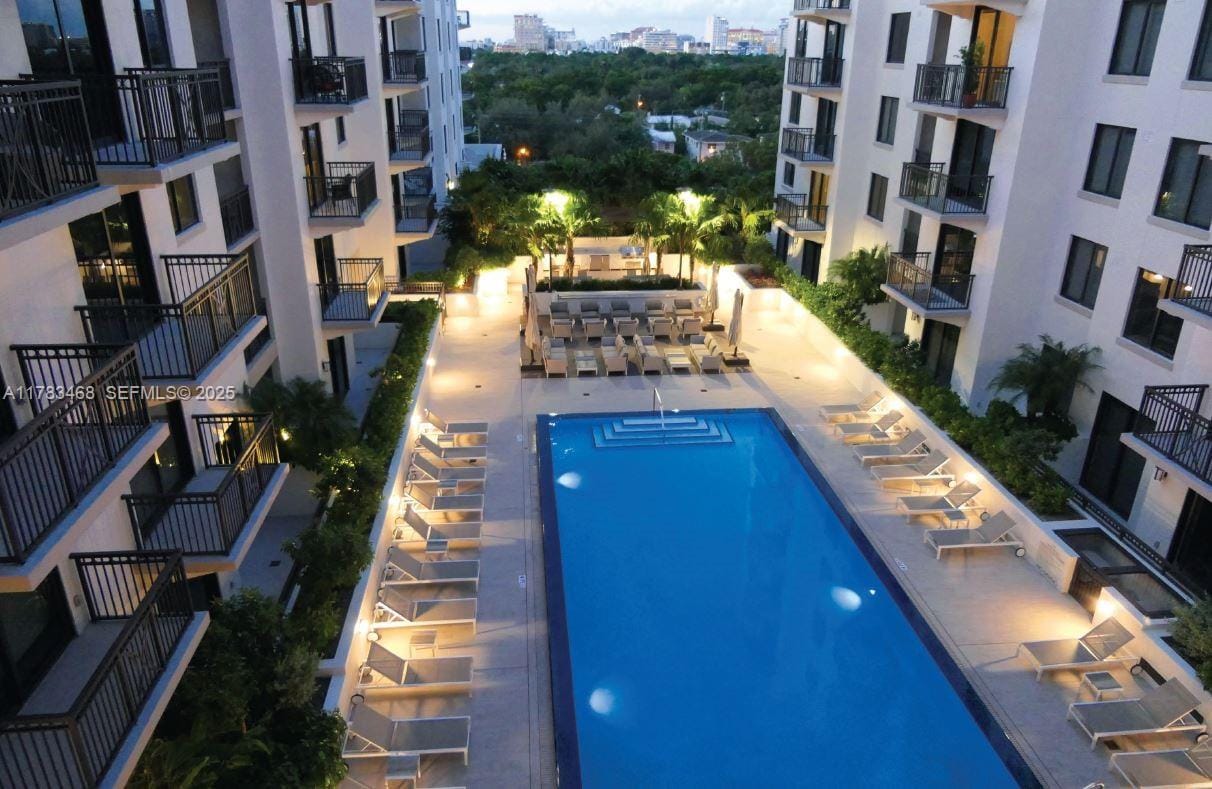301 Altara Avenue 403, Coral Gables, FL 33146 photo 16