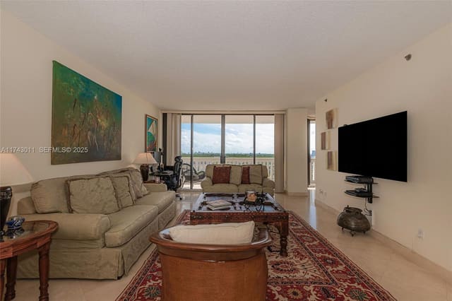 2000 Island Boulevard 1708, sold in 2000 Isl Blvd Williams Is, Aventura, FL