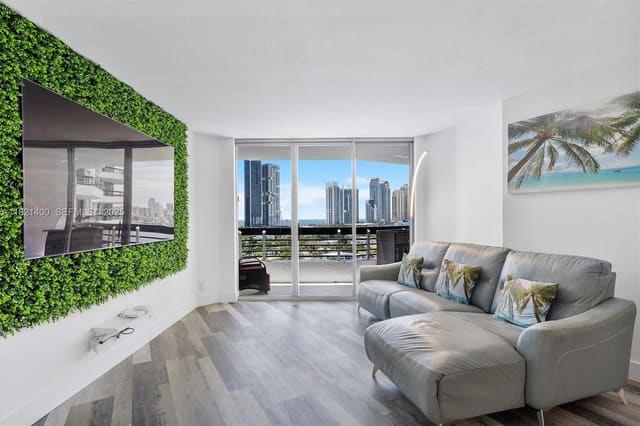 19195 NE 36th Court 1407, Aventura, FL 33180