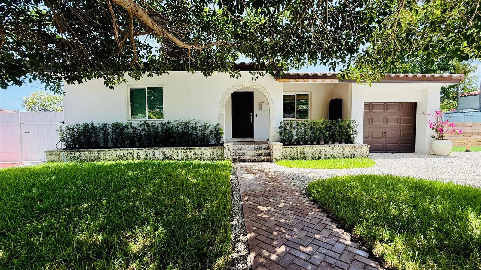 6820 SW 32nd Street, Miami, FL 33155