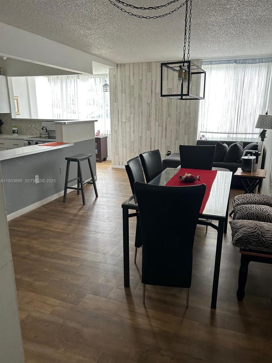 250 180th Drive 108 — photo 2