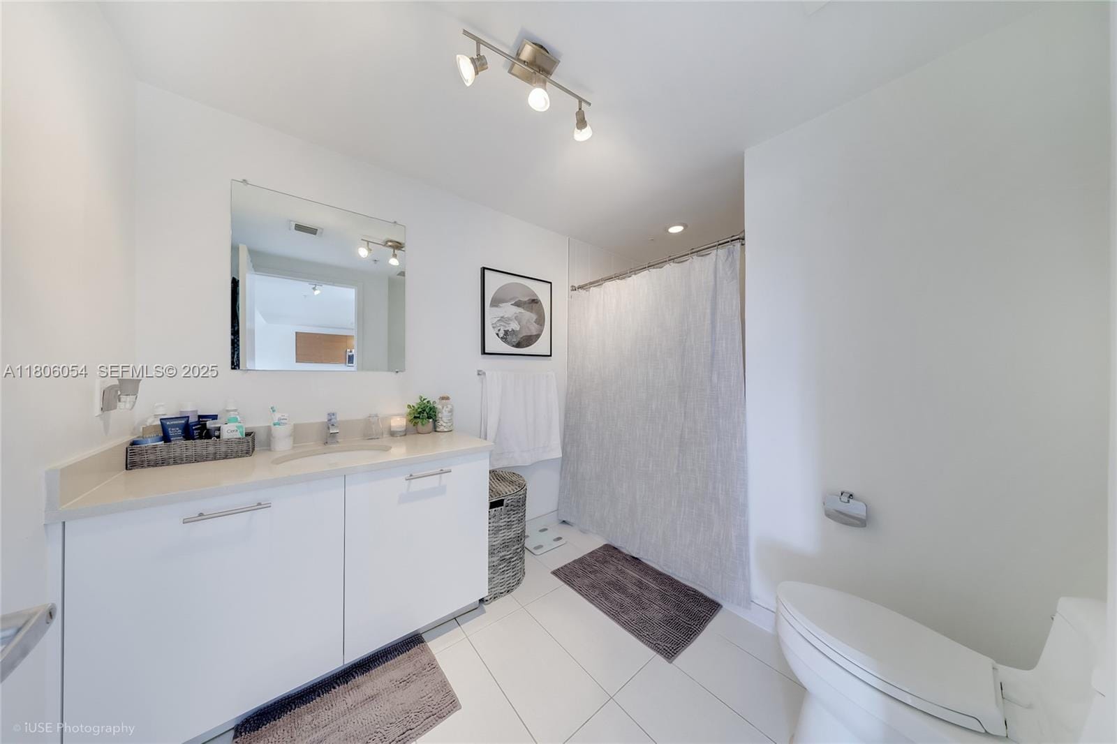 3250 NE 1st Avenue 1007 — photo 10