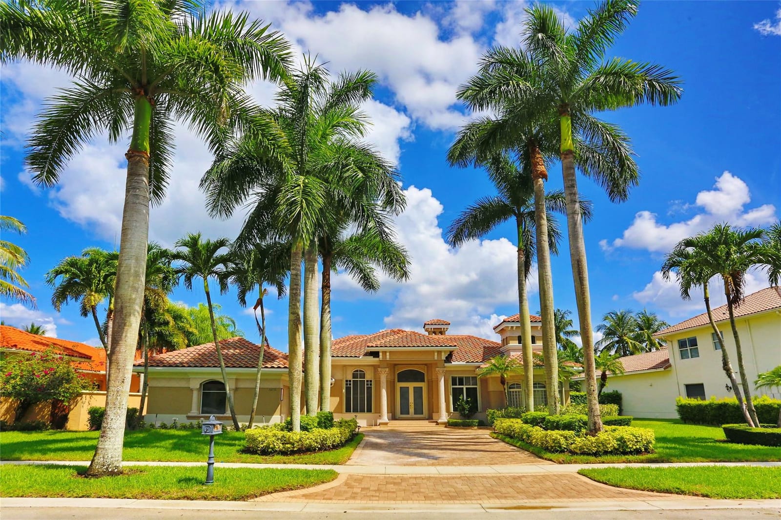 10771 Hawks Vista Street, Plantation, FL 33324 photo 2