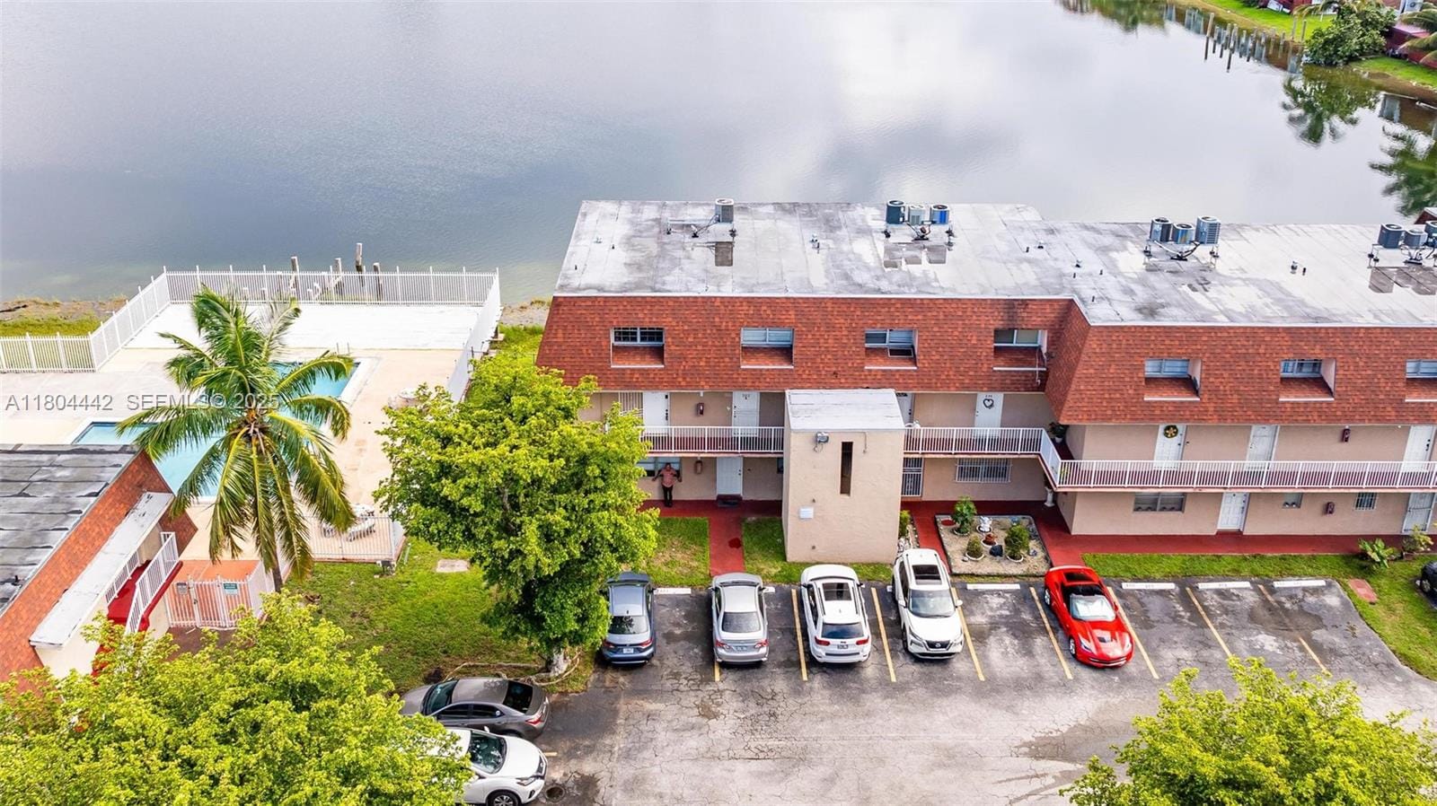 310 NW 107th Avenue 208, Miami, FL 33172 photo 2