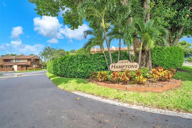 1359 Hampton Boulevard, sold in Hamptons Of North Lauderd, North Lauderdale, FL