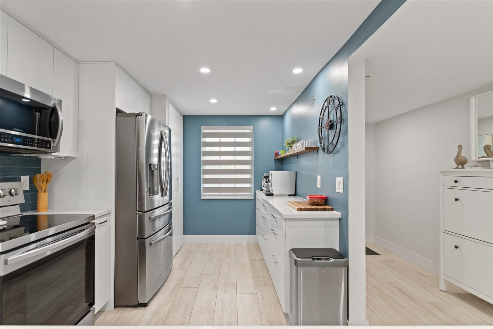4015 W Palm Aire Drive 305 — photo 4