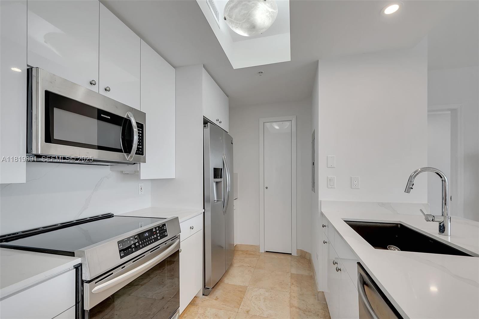 848 Brickell Key Drive 1803 — photo 5
