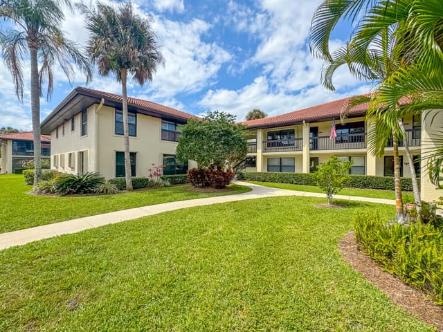 331 SW South River Drive 107, Stuart, FL 34997