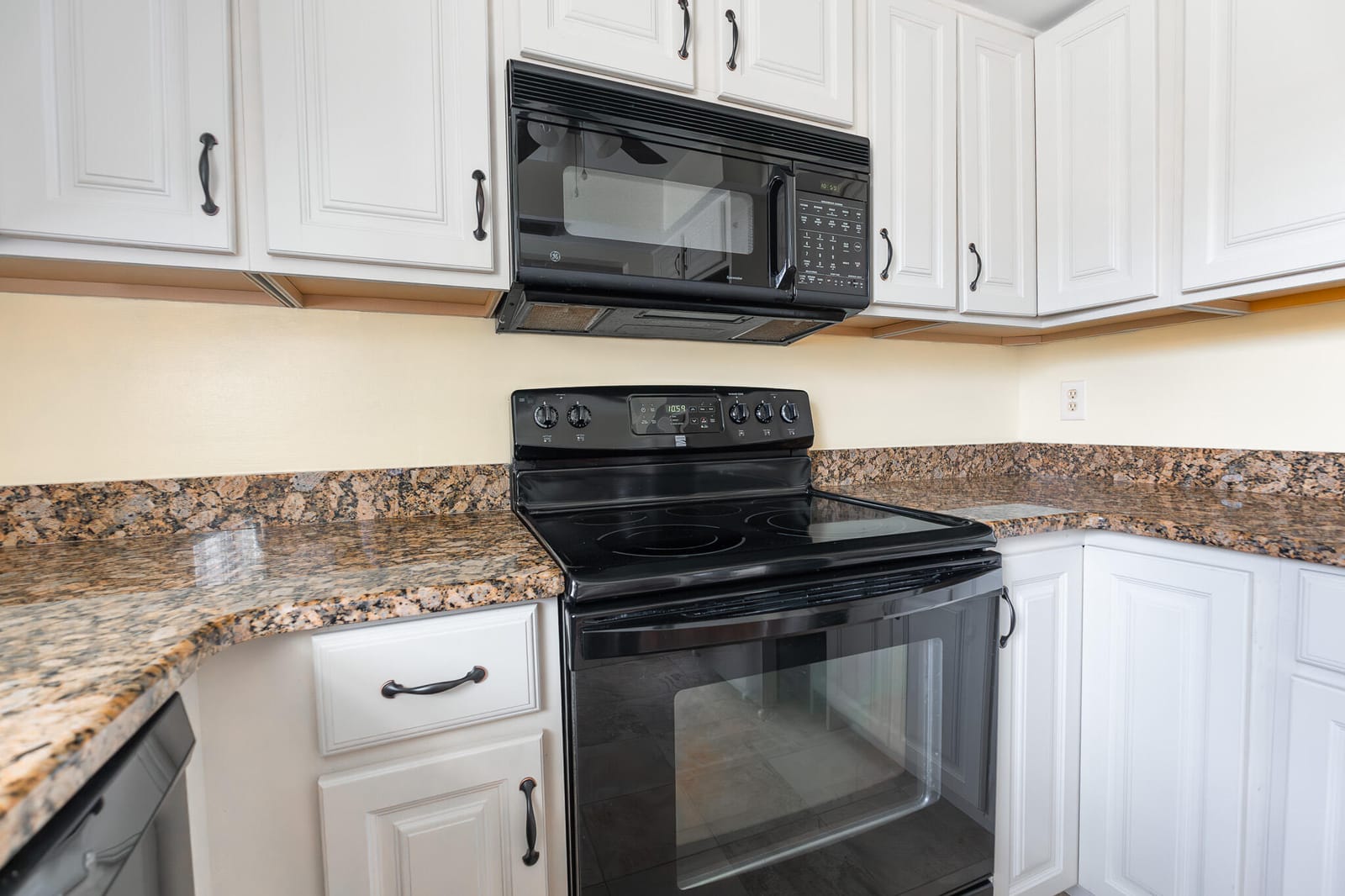 331 SW South River Drive 107, Stuart, FL 34997 photo 9