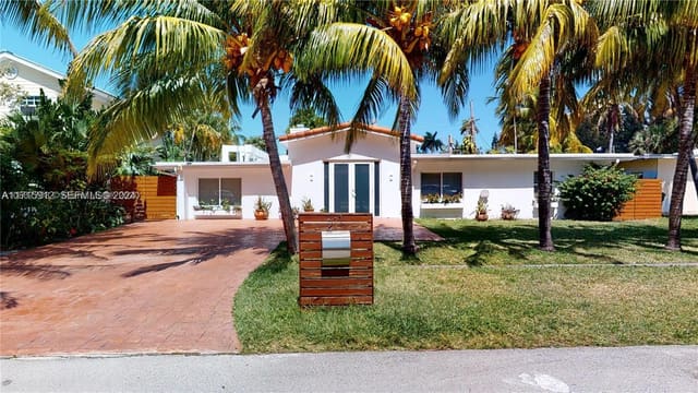 211 190th Street, sold in Golden Shores Ocean Blvd, Sunny Isles Beach, FL