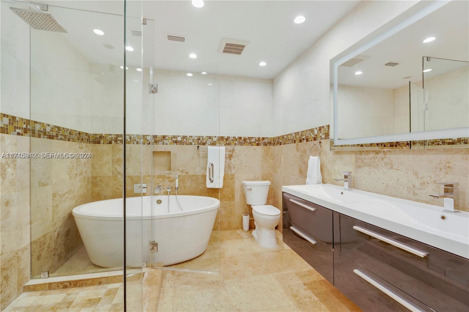 211 190th Street, Sunny Isles Beach, FL 33160 photo 20