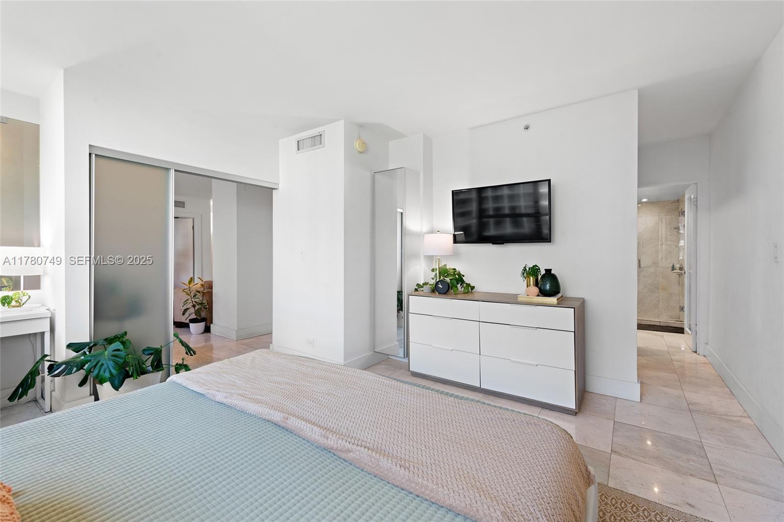 1500 Bay Road 668S, Miami Beach, FL 33139 photo 3
