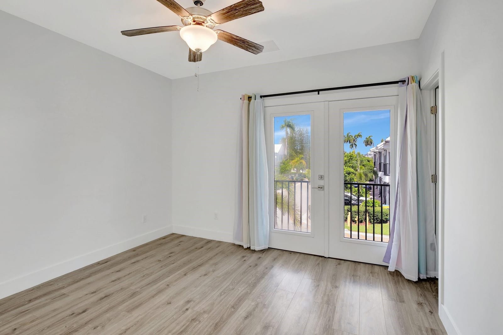 4444 E Aqua Bella Lane, Dania Beach, FL 33312 photo 28