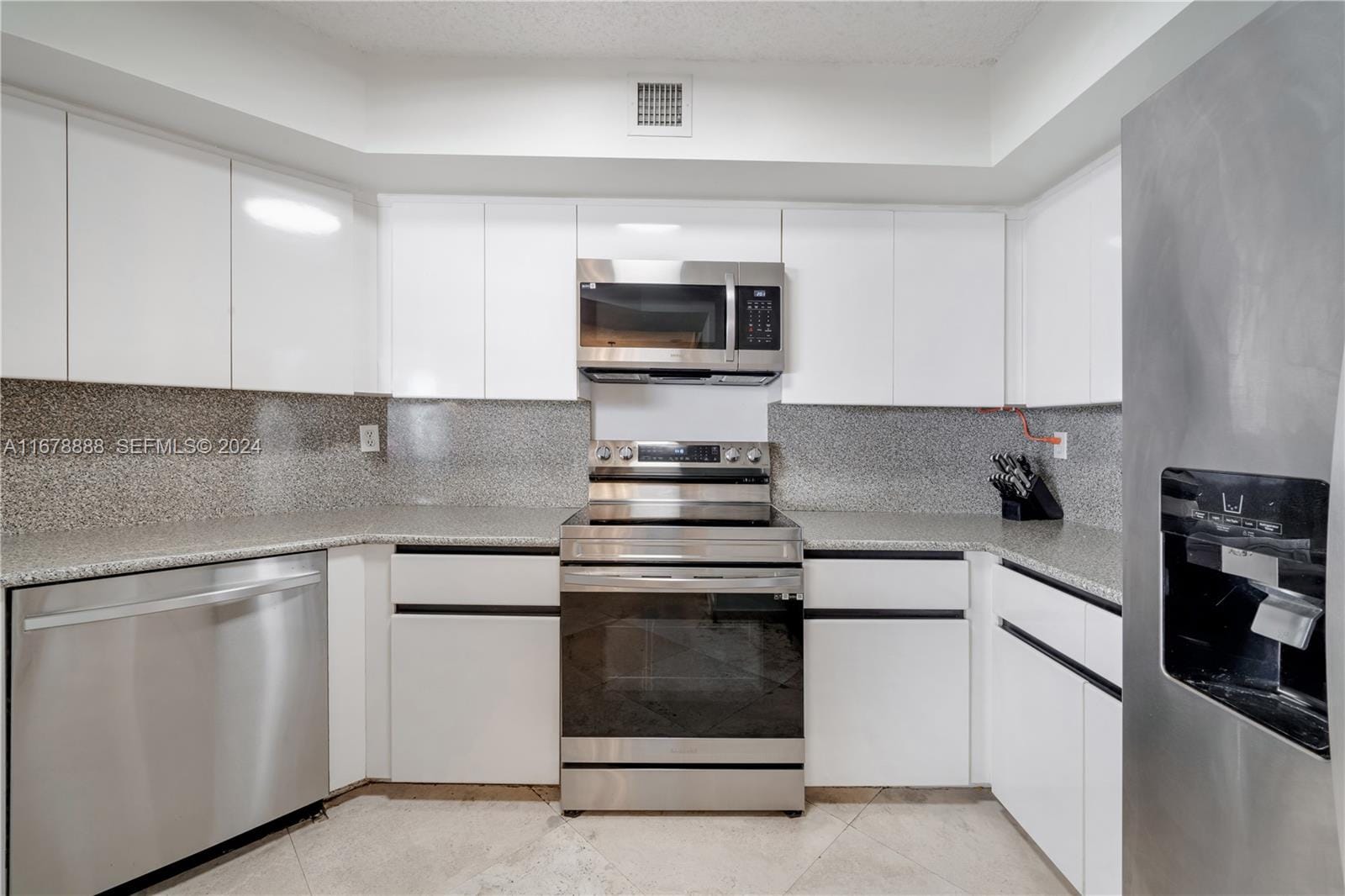 6767 Collins Avenue 602, Miami Beach, FL 33141 photo 6