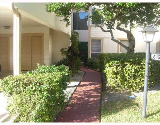 6165 Old Court Road 223, Boca Raton, FL 33433