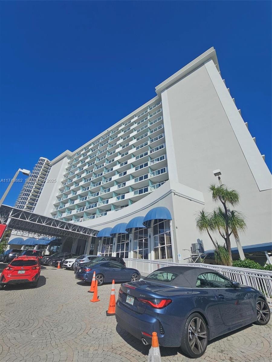 19201 Collins Avenue 349, Sunny Isles Beach, FL 33160