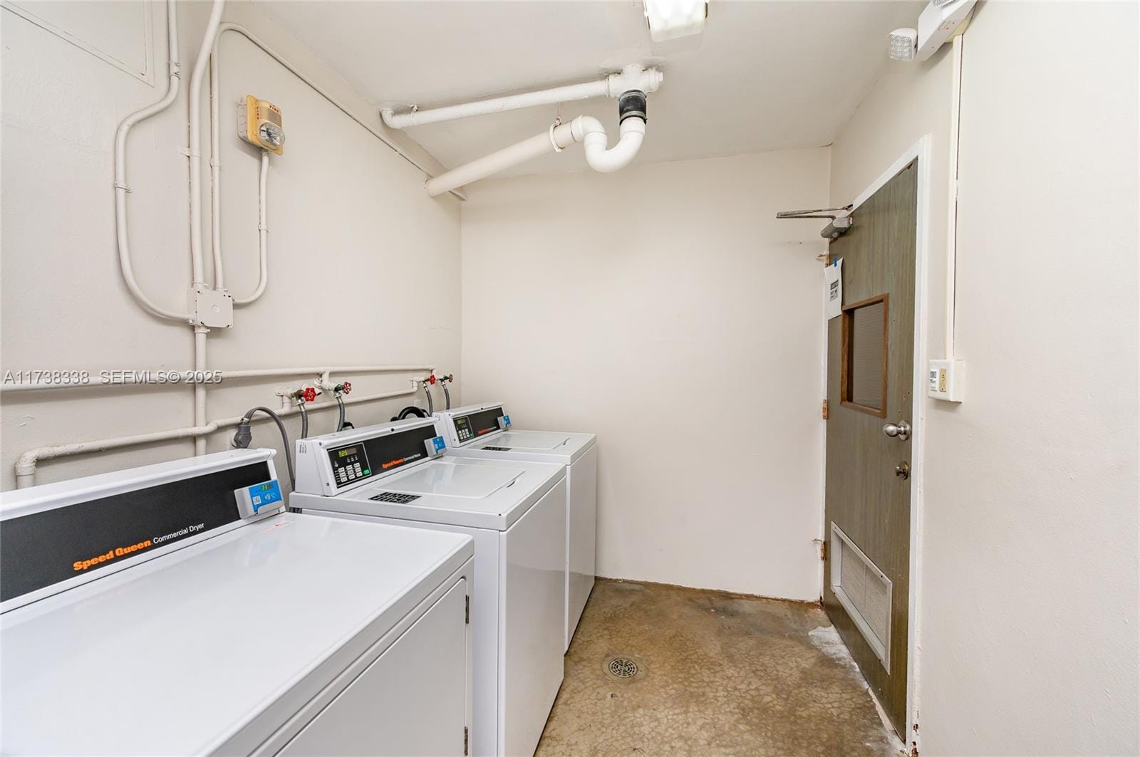 2899 Collins Avenue 833, Miami Beach, FL 33140 photo 17