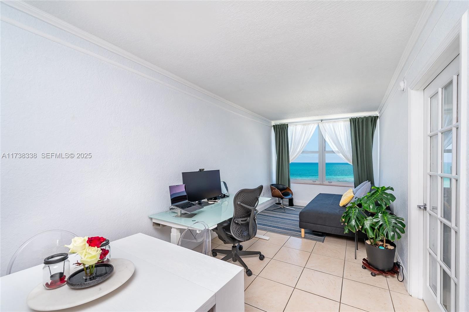 2899 Collins Avenue 833, Miami Beach, FL 33140 photo 3
