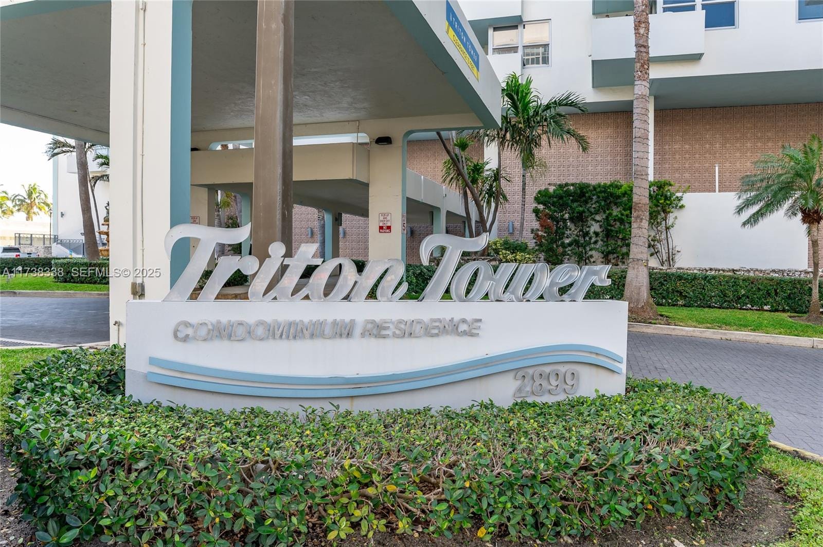 2899 Collins Avenue 833, Miami Beach, FL 33140 photo 27