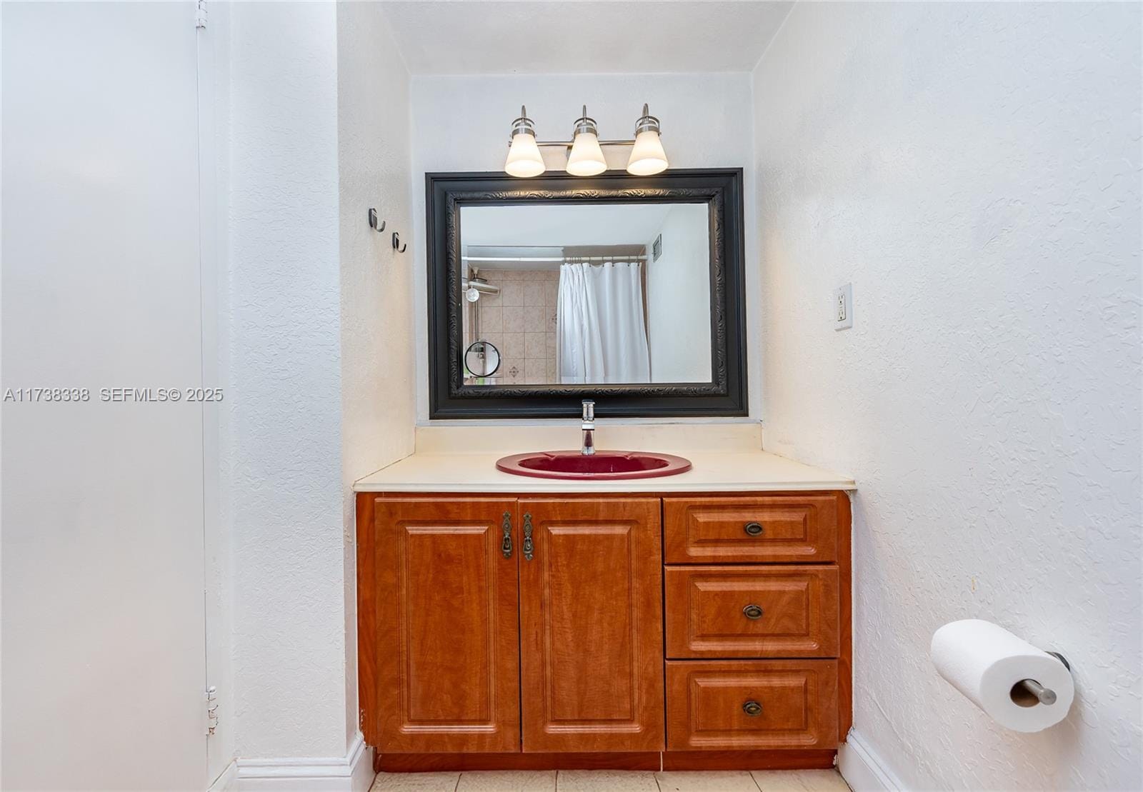 2899 Collins Avenue 833, Miami Beach, FL 33140 photo 8