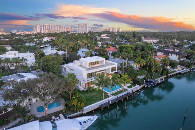 960 Mariner Drive, Key Biscayne, FL 33149