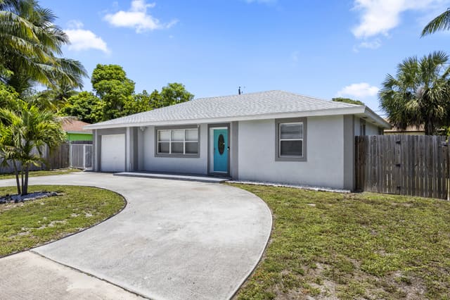 301 Southridge Road, Delray Beach, FL 33444