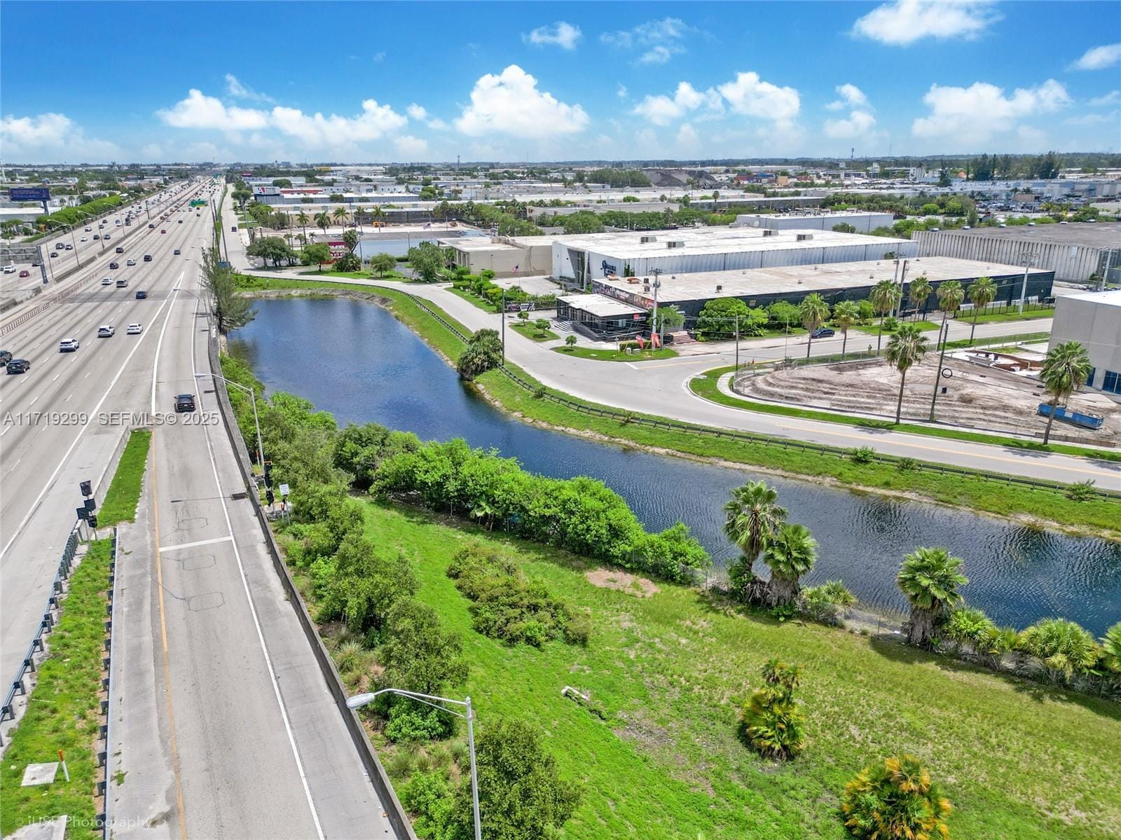 4101 NW 77th Avenue, Miami, FL 33166