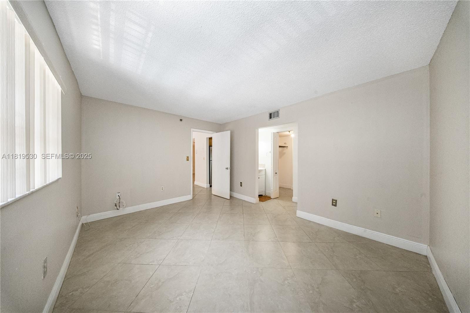 5249 NW 7th Street 103, Miami, FL 33126 photo 9