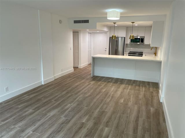 100 Edgewater Drive 101, Coral Gables, FL 33133