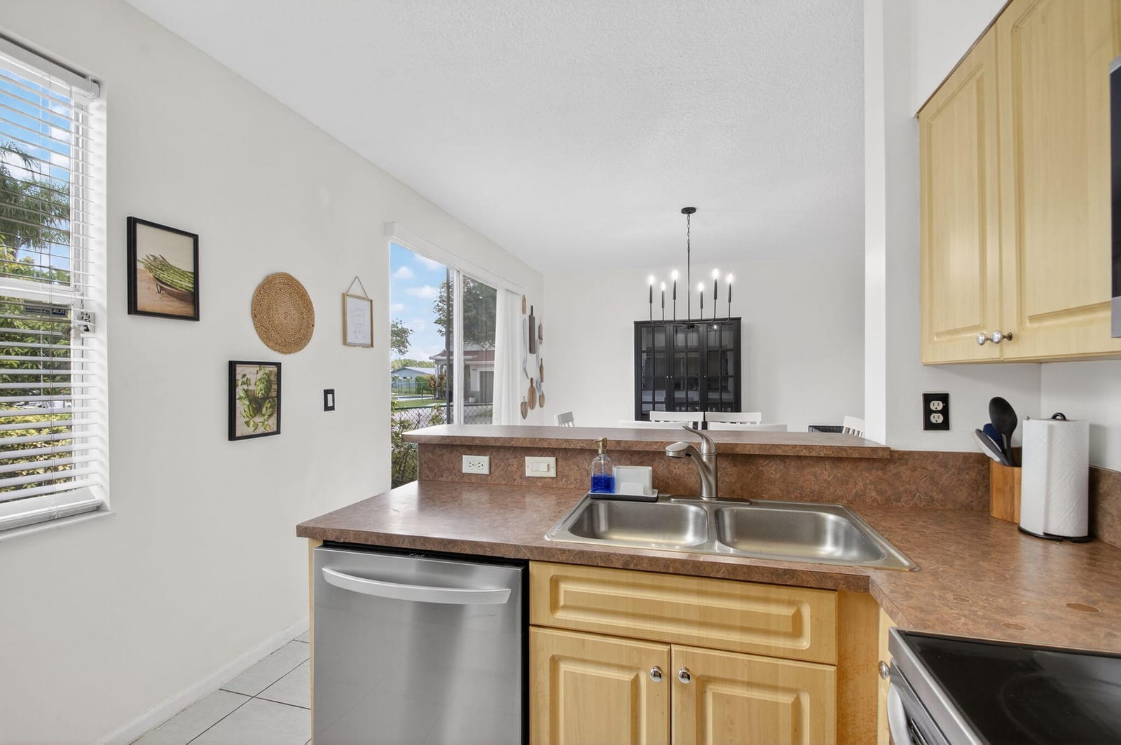 320 N Palm Villas Way, Palm Springs, FL 33461 photo 20