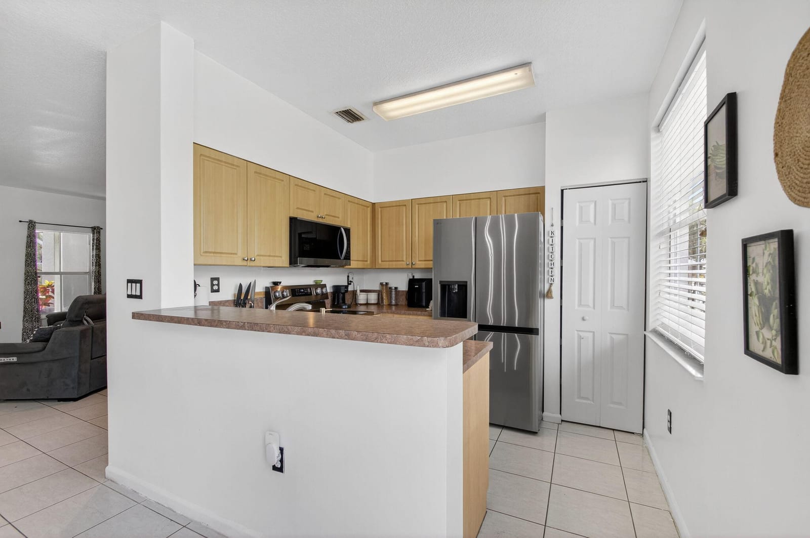 320 N Palm Villas Way, Palm Springs, FL 33461 photo 22