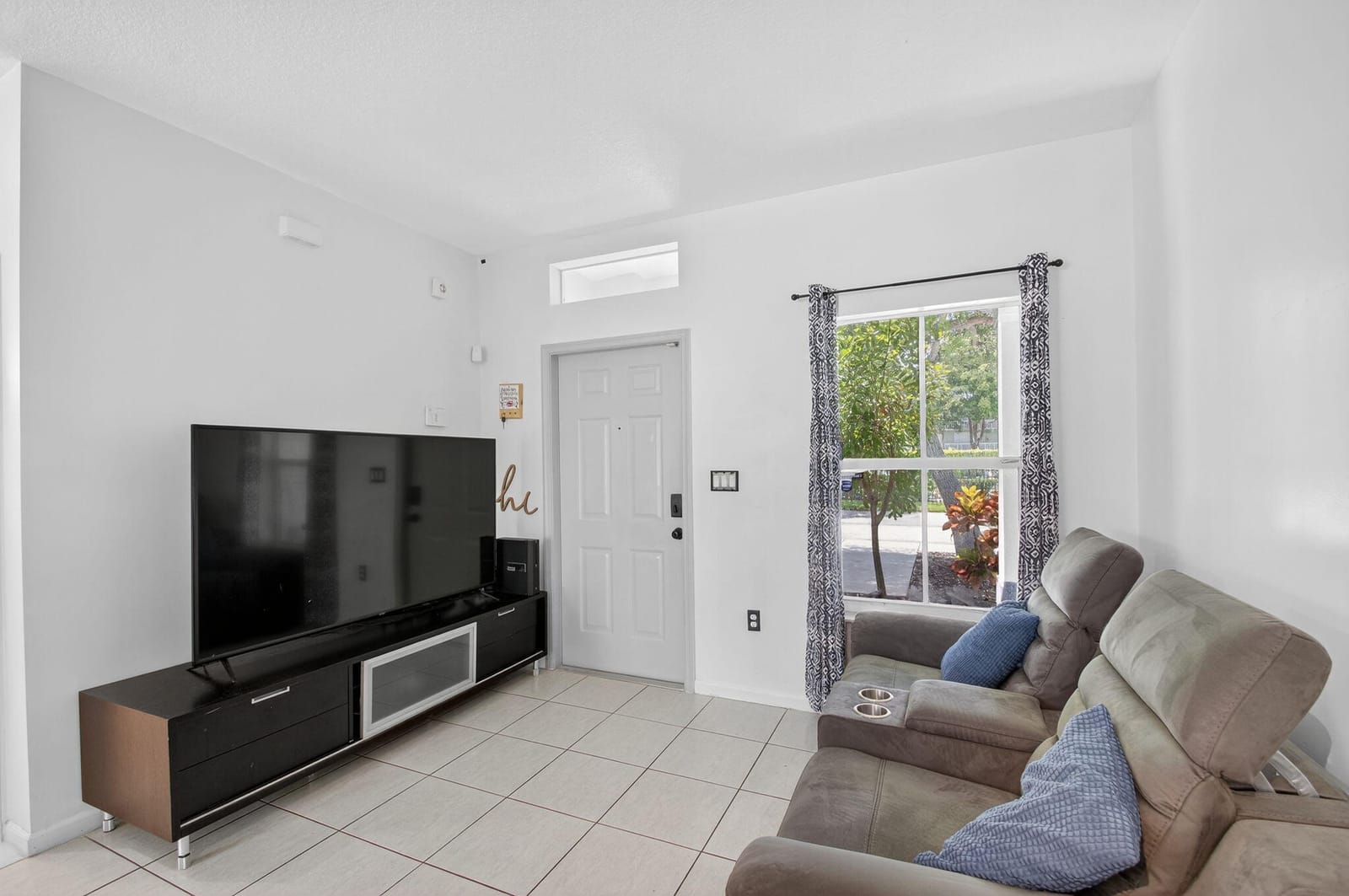 320 N Palm Villas Way — photo 9