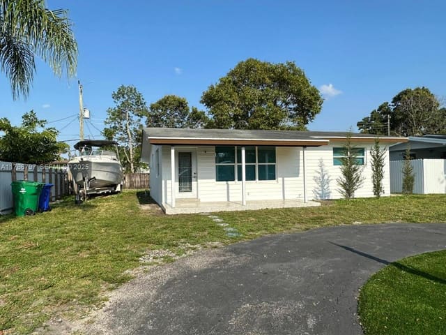 2649 Island Drive, sold in Miramar Sec 7, Miramar, FL