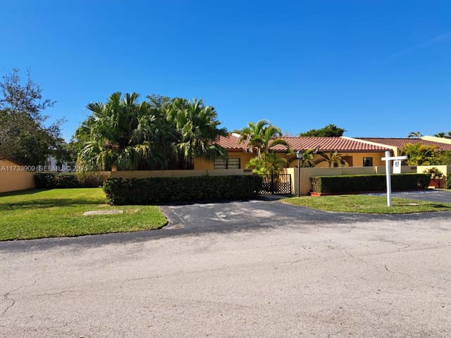 8450 SW 148th Place, Miami, FL 33193