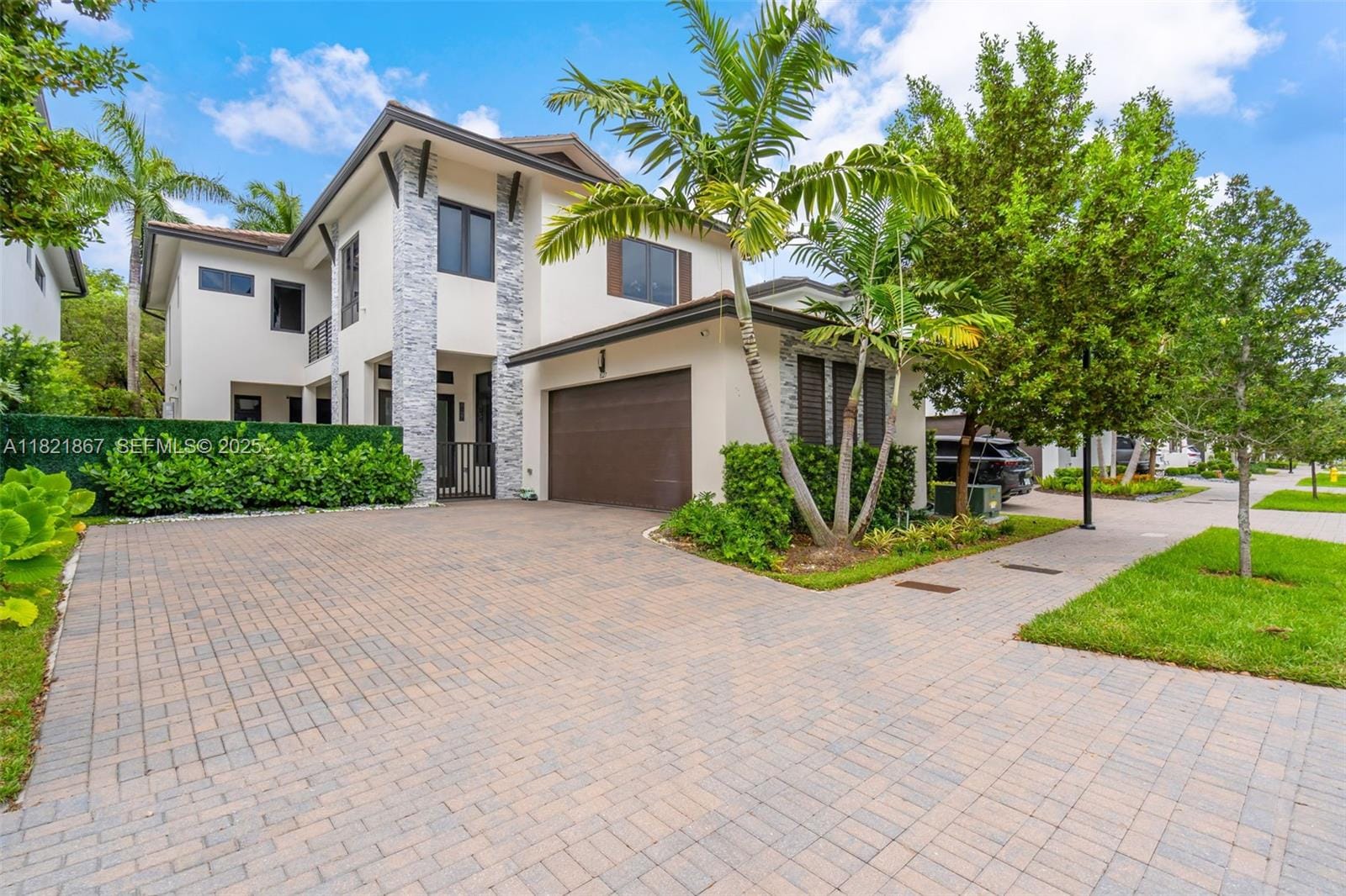 8127 NW 48th Terrace, Doral, FL 33166