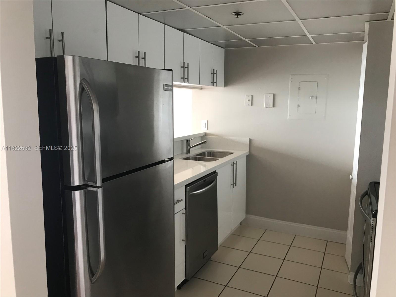 7601 E Treasure Drive 2114, North Bay Village, FL 33141, North Bay Village