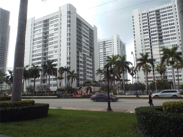 1904 S Ocean Drive 405, sold in La Mer Estates South Cond, Hallandale Beach, FL