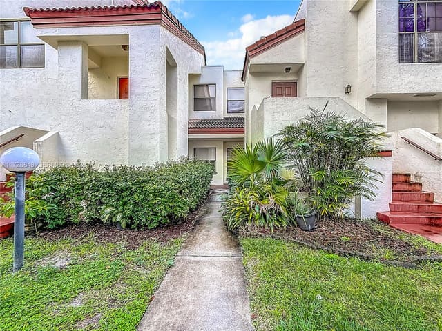 1421 Avon Lane 107, sold in Peppertree on the Park, North Lauderdale, FL
