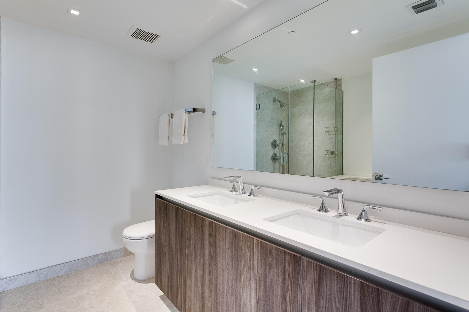 488 NE 18th Street 4711 — photo 11