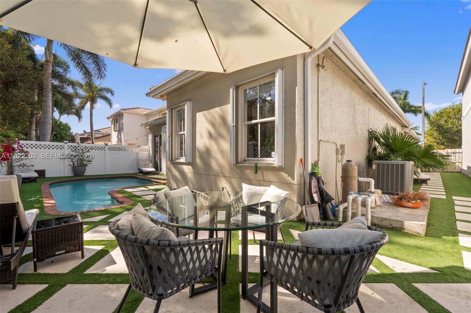 4851 NW 112th Court, Doral, FL 33178 photo 2
