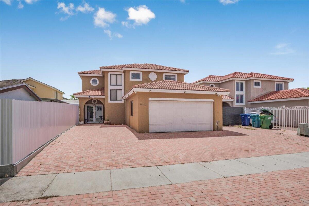18103 SW 143rd Place — photo 2