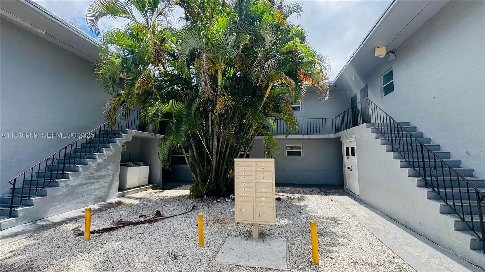 2000 NW 29th Street, Miami, FL 33142