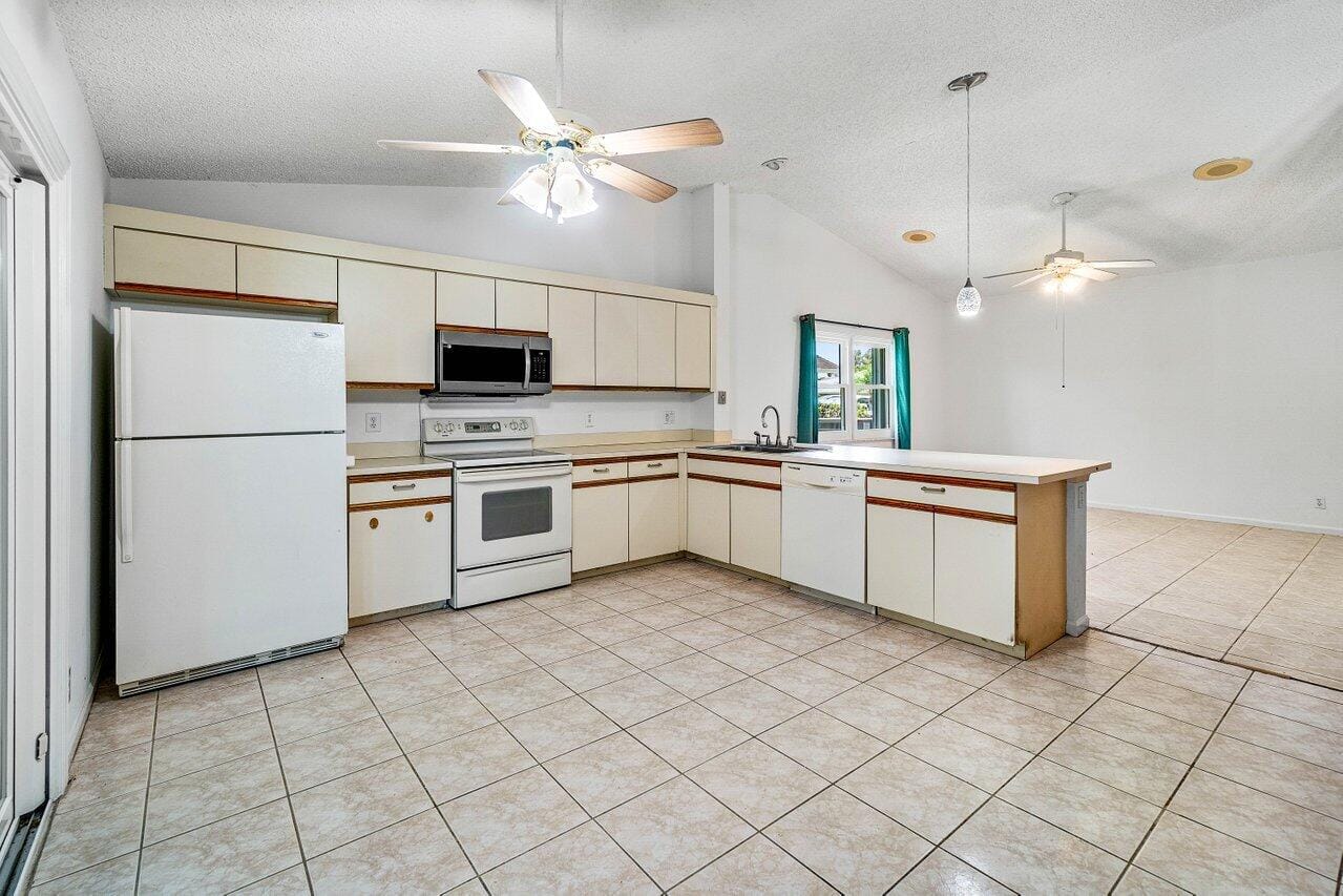 145 Waterway Road, Royal Palm Beach, FL 33411 photo 9