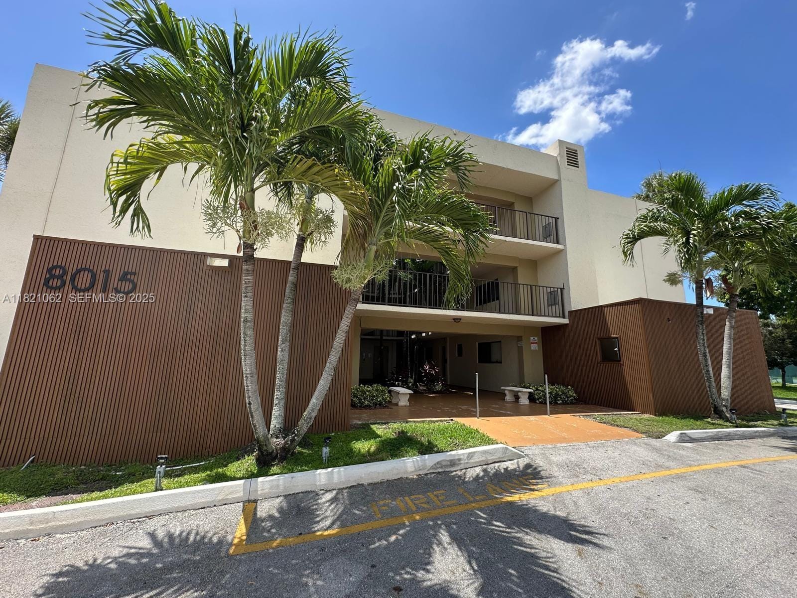 8015 SW 107th Avenue 220, Miami, FL 33173