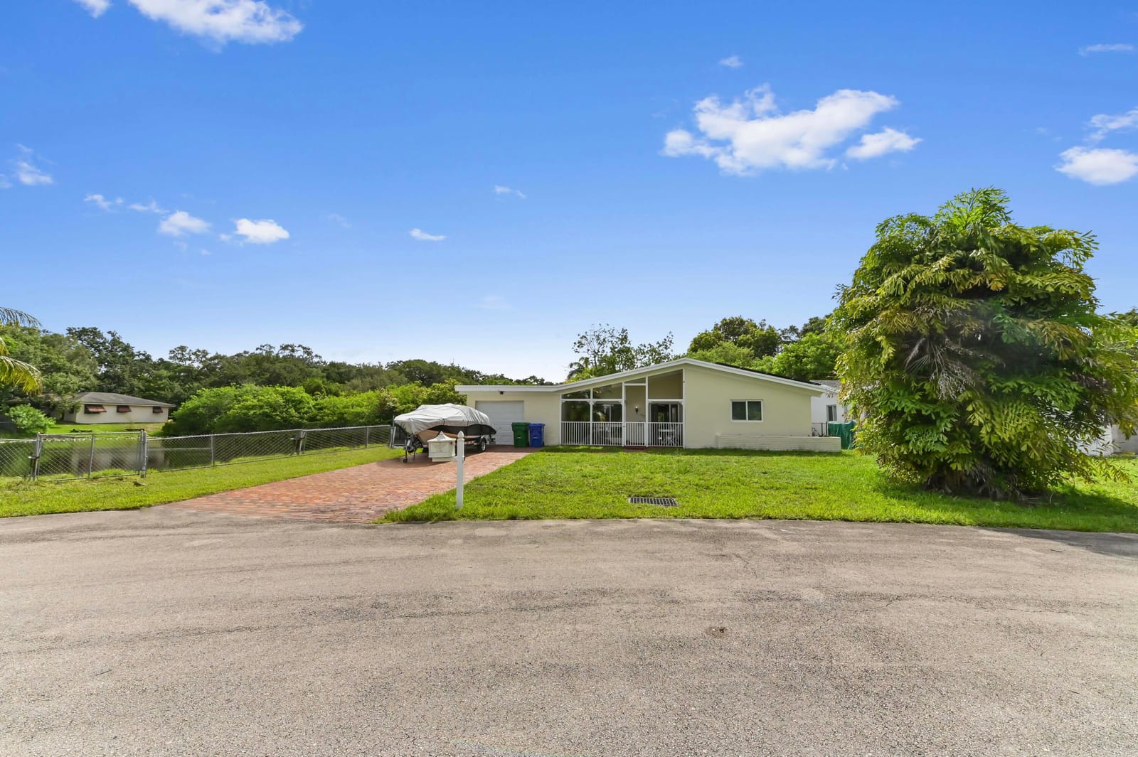 3560 SW 63rd Avenue, Miramar, FL 33023