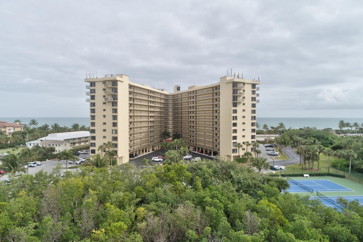 801 S Ocean Drive 909 — photo 2