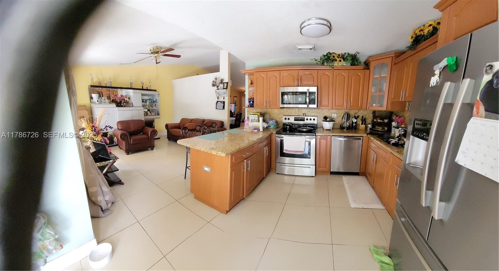 18236 SW 154th Place, Miami, FL 33187 photo 5