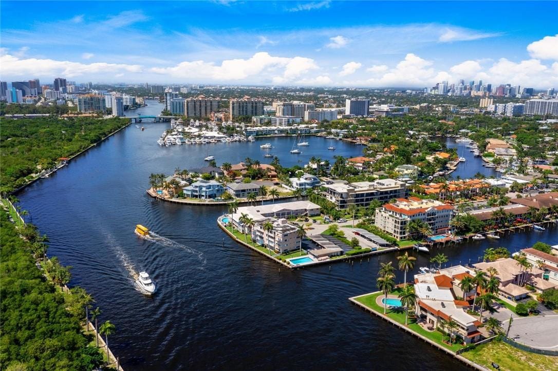 2806 NE 15th Street, Fort Lauderdale, FL 33304