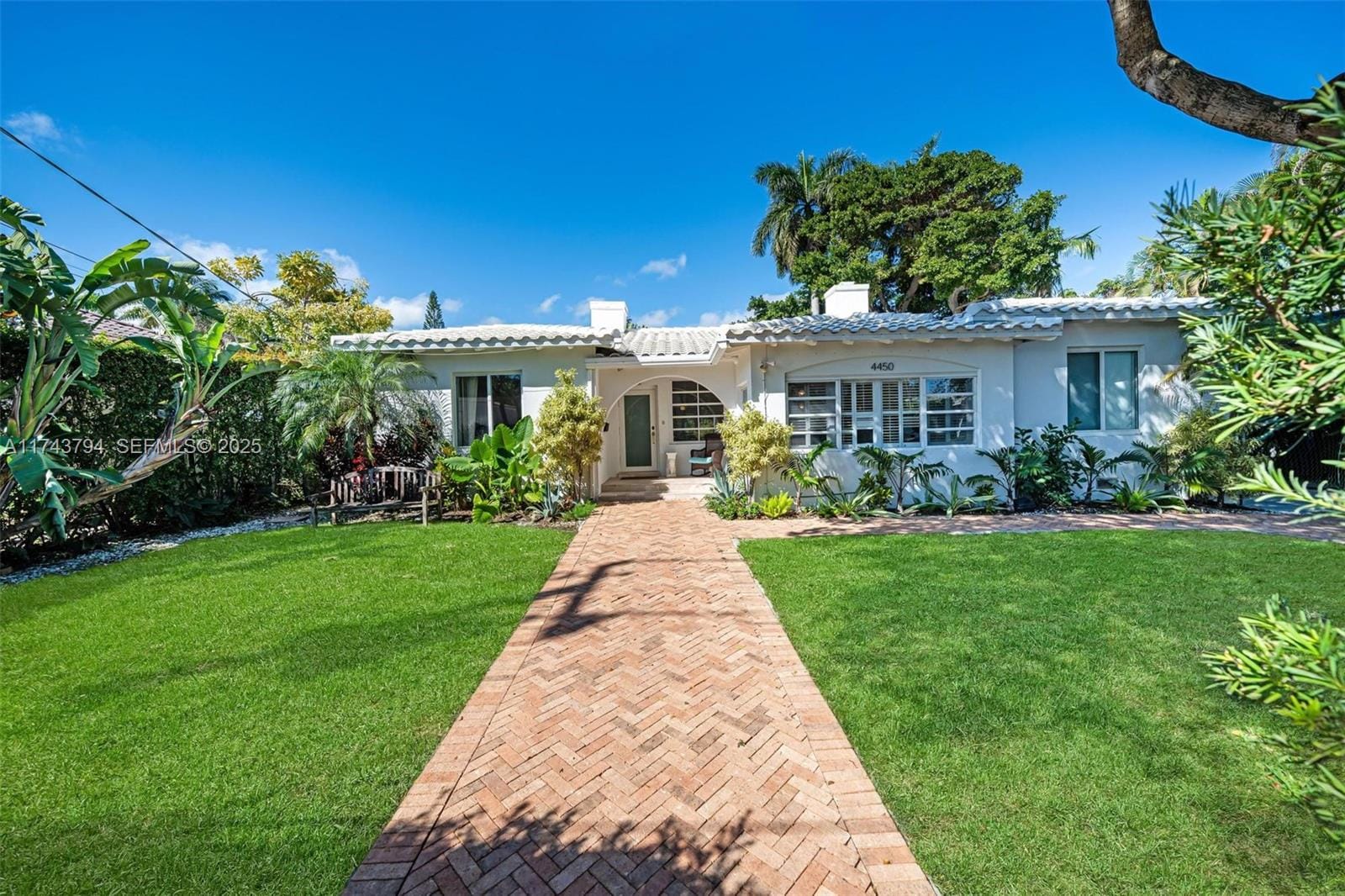 4450 N Jefferson Avenue, Miami Beach, FL 33140