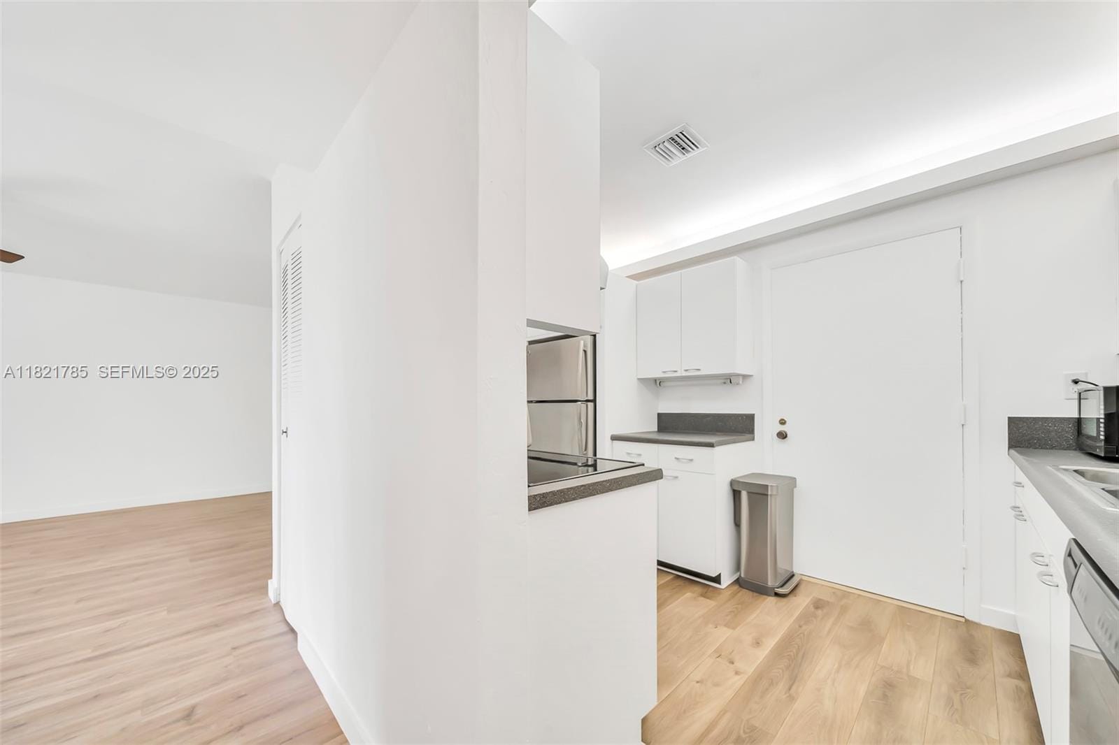 8335 SW 72nd Avenue 315D — photo 11